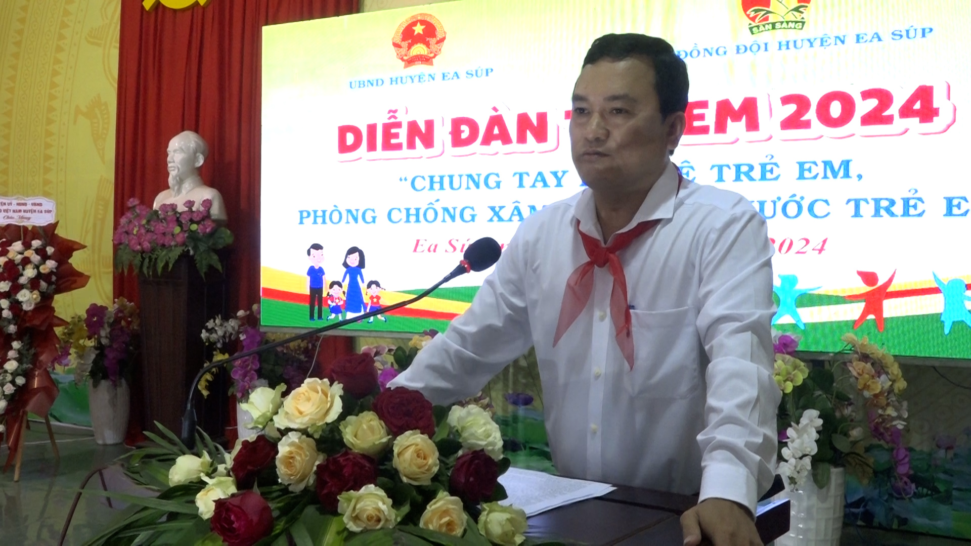 đồng chí Nguyễn Thanh Tuấn Phó chủ tịch TT UBND huyện phát biểu tại lễ kỷ niệm